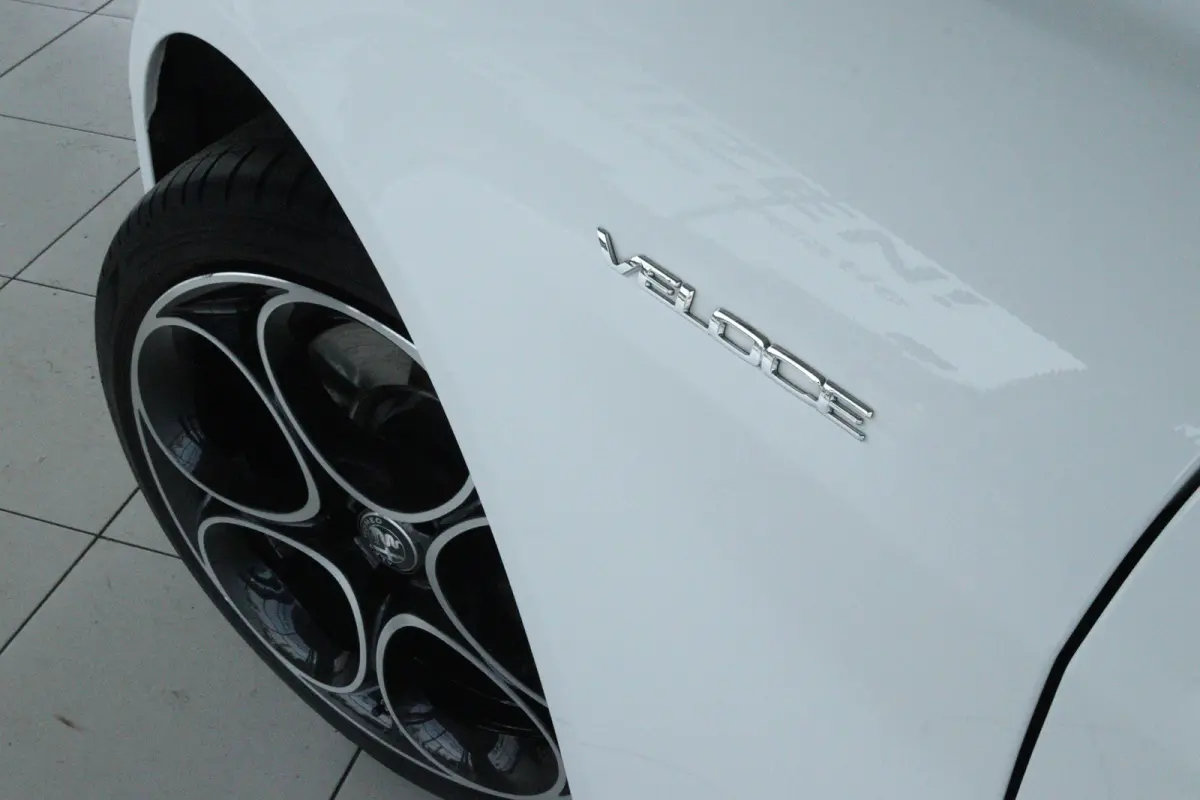 2.0 T Veloce AWD | Adapt. Cruise | Schuifdak | Camera | Memory | Elektr. Stoelen | Memory | Carplay | Navi | Keyless | Stoel+Stuurverwarming