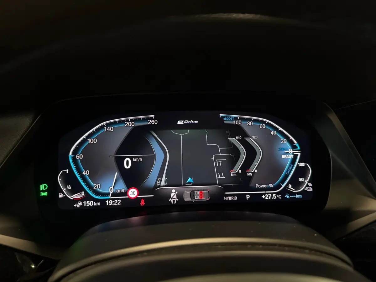 XDrive45e High Executive | M-SPORT | PANO | LUCHTVERING | 360 CAMERA