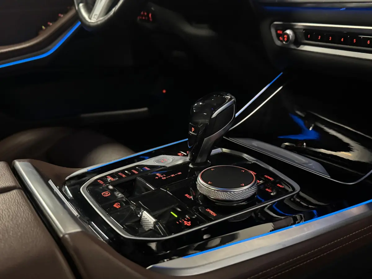 XDrive45e High Executive | M-SPORT | PANO | LUCHTVERING | 360 CAMERA