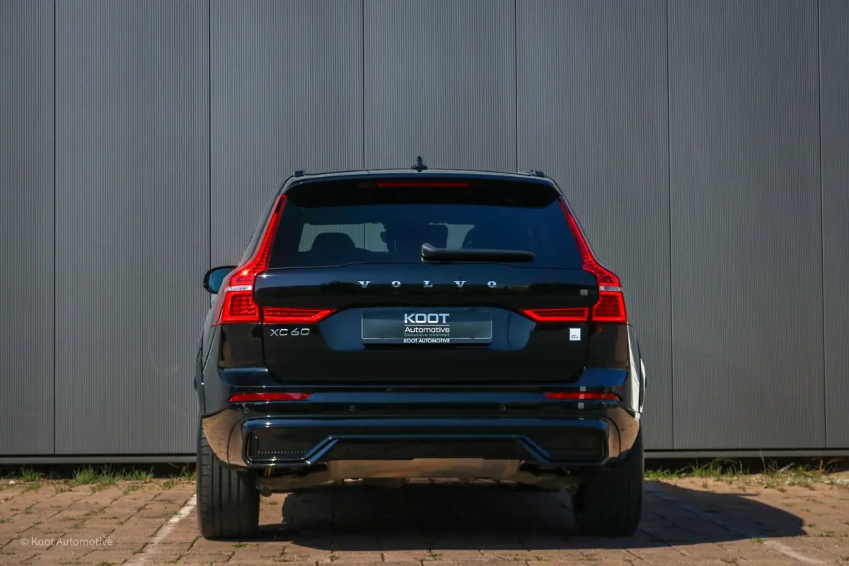 2.0 T8 Plug-in-hybrid AWD Polestar Engineered | SOH 97% | Long Range | Pano | Trekhaak | Harman/Kardon
