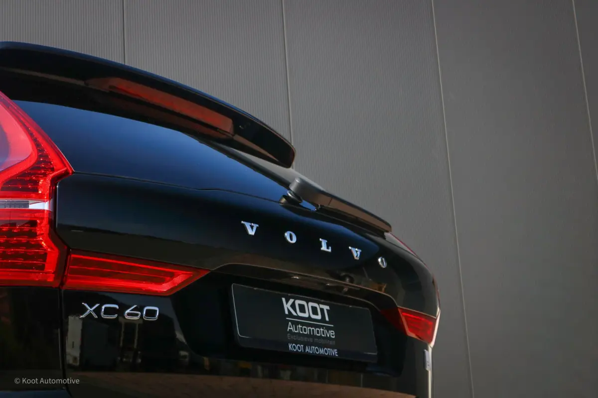 2.0 T8 Plug-in-hybrid AWD Polestar Engineered | SOH 97% | Long Range | Pano | Trekhaak | Harman/Kardon