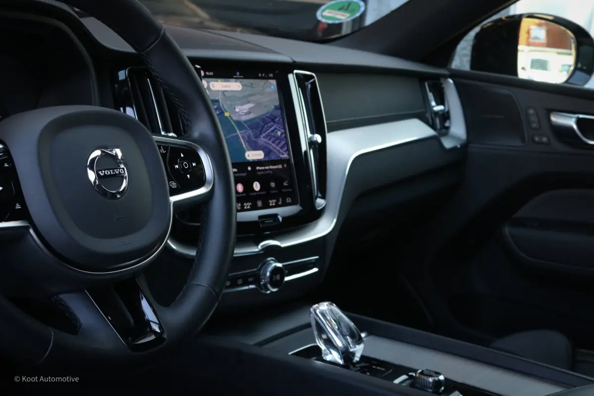 2.0 T8 Plug-in-hybrid AWD Polestar Engineered | SOH 97% | Long Range | Pano | Trekhaak | Harman/Kardon