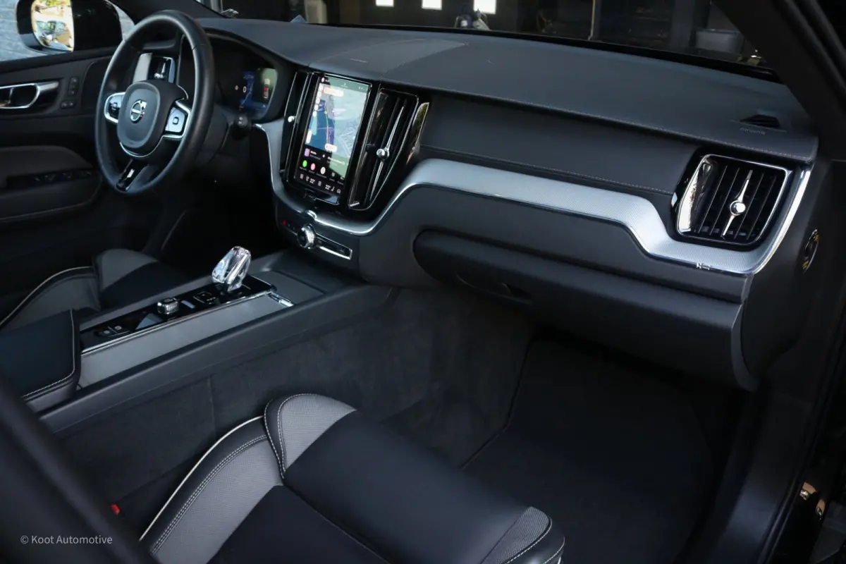 2.0 T8 Plug-in-hybrid AWD Polestar Engineered | SOH 97% | Long Range | Pano | Trekhaak | Harman/Kardon