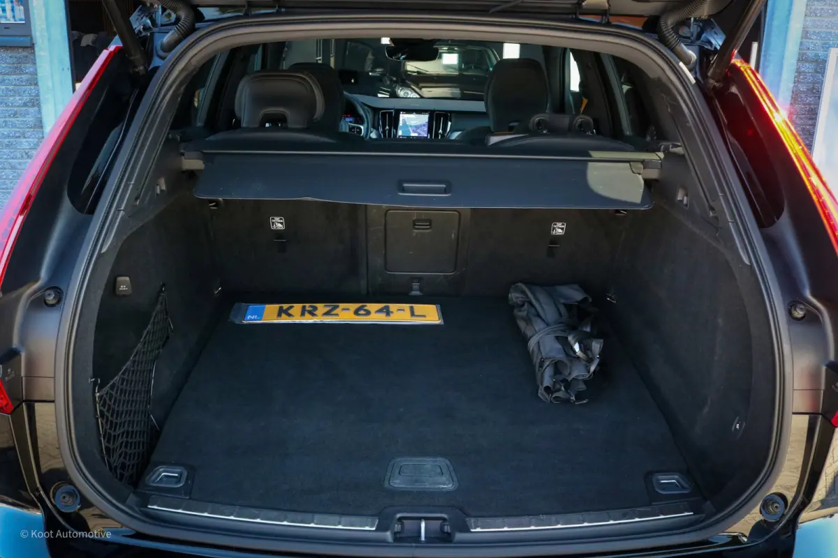2.0 T8 Plug-in-hybrid AWD Polestar Engineered | SOH 97% | Long Range | Pano | Trekhaak | Harman/Kardon