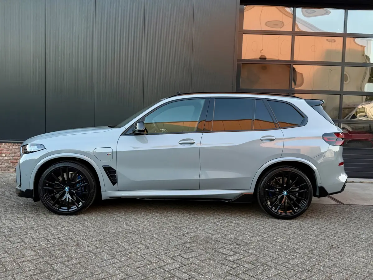 XDrive50e M Sport Pano|M seat|Skylounch|H&K|Trekh|Voll