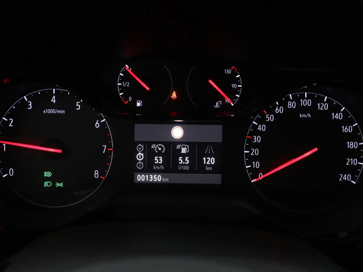 1.2 | 75pk | Airco | Cruise Control | Parkeersensoren Achter | Bluetooth | DEMO SALE |