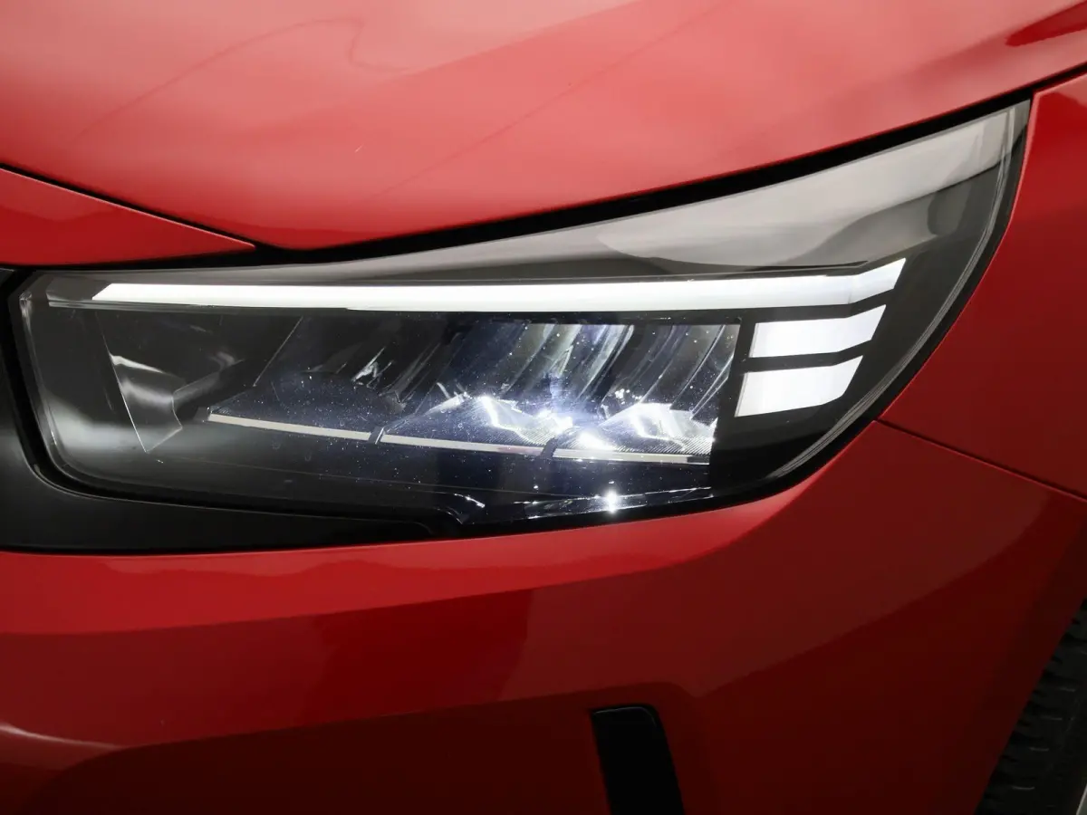 BEV 50kWh | 136pk | 3 Fase | 25.000km! | Apple Carplay/Android Auto |