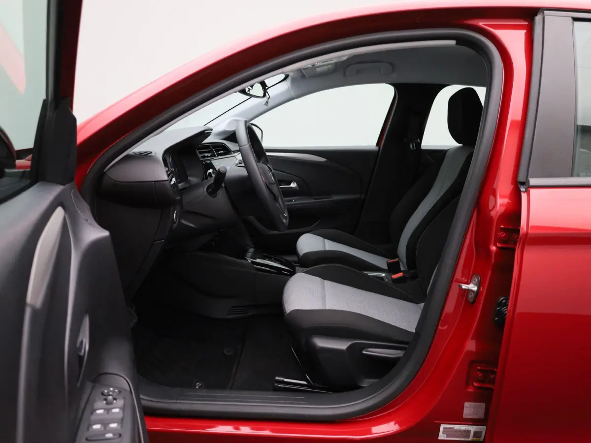 BEV 50kWh | 136pk | 3 Fase | 25.000km! | Apple Carplay/Android Auto |