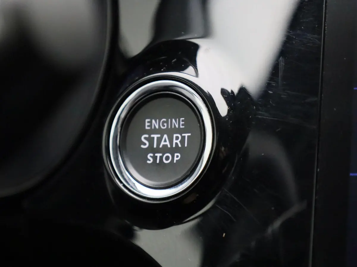 BEV 50kWh | 136pk | 3 Fase | 25.000km! | Apple Carplay/Android Auto |