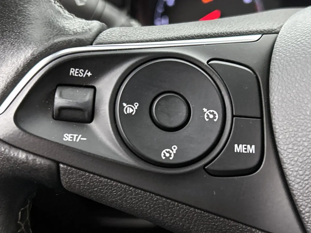1.2 Turbo Edition | 110pk | Navigatie | Camera | 29.000km |
