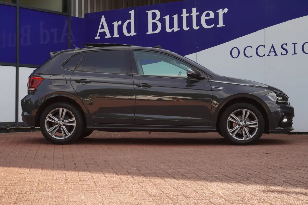 1.0 TSI Highline Business R Line+Pano-dak+Led+Navi++Keyless= DEALER ONDERDOUDEN !!