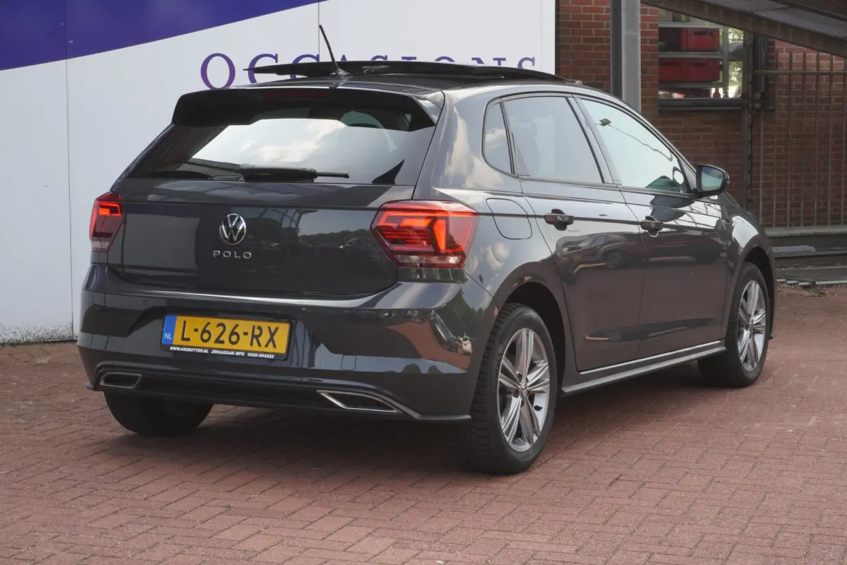 1.0 TSI Highline Business R Line+Pano-dak+Led+Navi++Keyless= DEALER ONDERDOUDEN !!