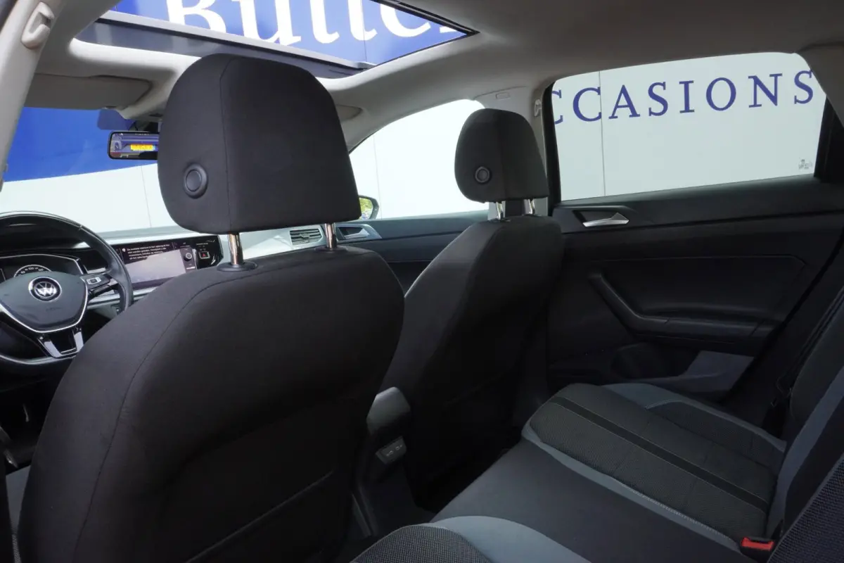 1.0 TSI Highline Business R Line+Pano-dak+Led+Navi++Keyless= DEALER ONDERDOUDEN !!