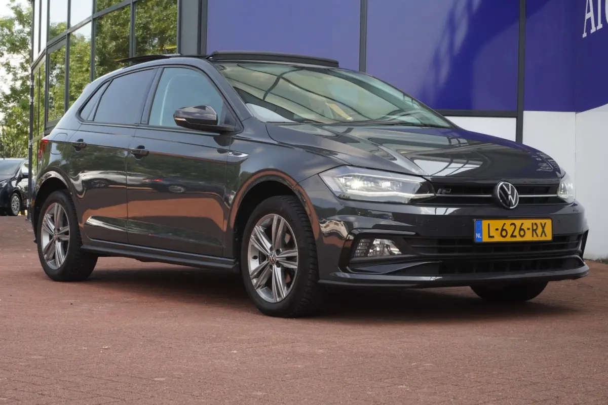 1.0 TSI Highline Business R Line+Pano-dak+Led+Navi++Keyless= DEALER ONDERDOUDEN !!