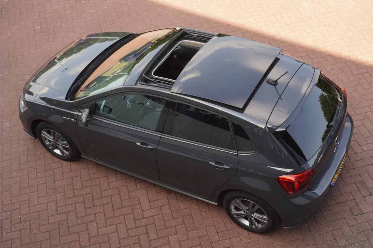 1.0 TSI Highline Business R Line+Pano-dak+Led+Navi++Keyless= DEALER ONDERDOUDEN !!