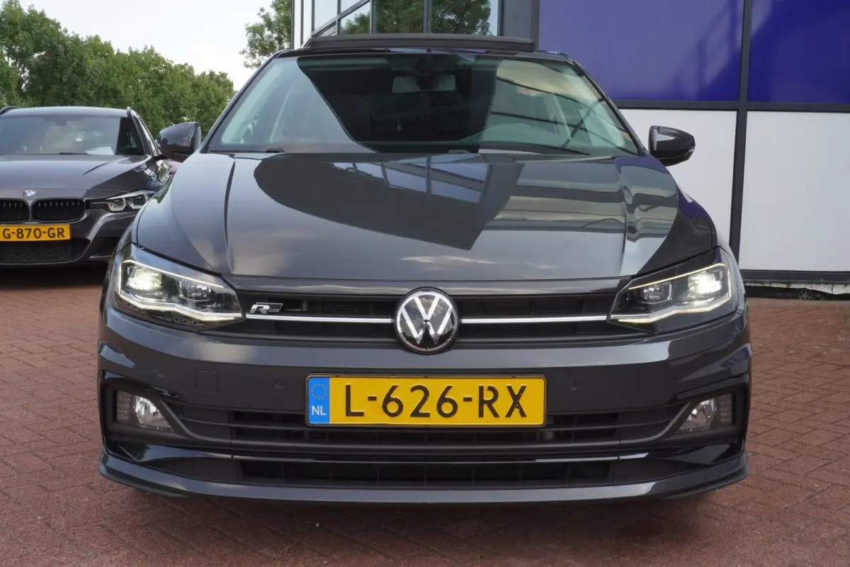 1.0 TSI Highline Business R Line+Pano-dak+Led+Navi++Keyless= DEALER ONDERDOUDEN !!