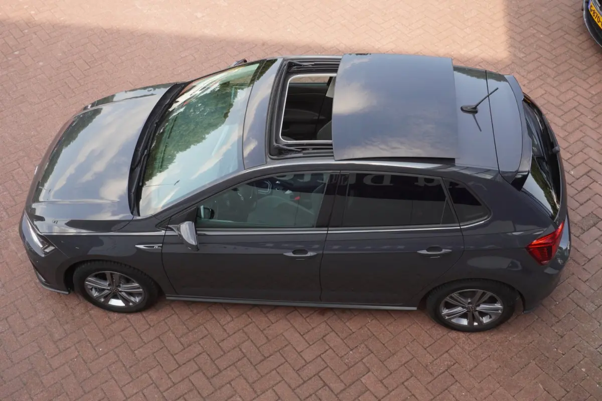1.0 TSI Highline Business R Line+Pano-dak+Led+Navi++Keyless= DEALER ONDERDOUDEN !!