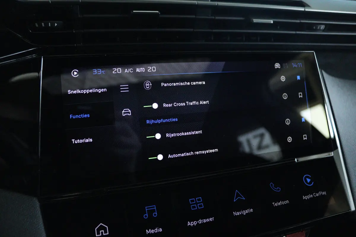 1.6 Plug-in Hybrid 195 GT | Adapt. Cruise | Focal Audio | Schuifdak | 360 Camera | Elektr. klep | Keyless | Carplay | Navi | Climate | MATRIX | 18 Inch | Standkachel