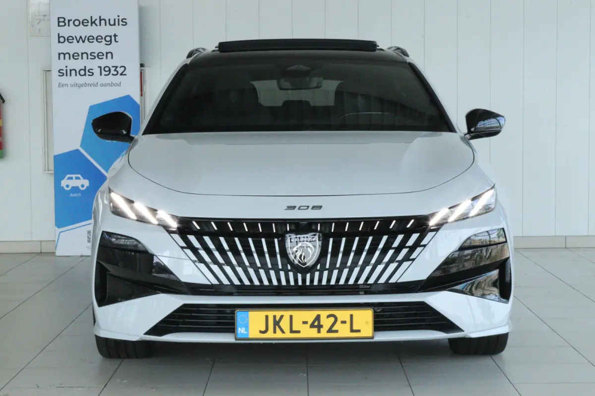 1.6 Plug-in Hybrid 195 GT | Adapt. Cruise | Focal Audio | Schuifdak | 360 Camera | Elektr. klep | Keyless | Carplay | Navi | Climate | MATRIX | 18 Inch | Standkachel