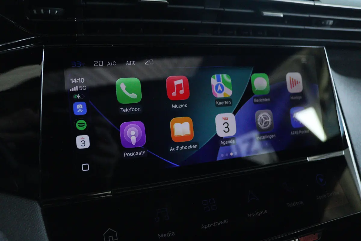1.6 Plug-in Hybrid 195 GT | Adapt. Cruise | Focal Audio | Schuifdak | 360 Camera | Elektr. klep | Keyless | Carplay | Navi | Climate | MATRIX | 18 Inch | Standkachel