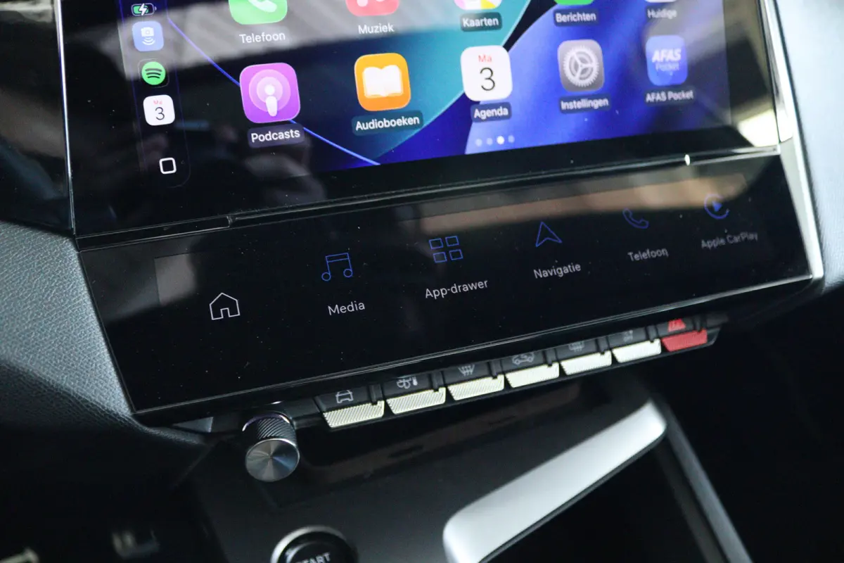 1.6 Plug-in Hybrid 195 GT | Adapt. Cruise | Focal Audio | Schuifdak | 360 Camera | Elektr. klep | Keyless | Carplay | Navi | Climate | MATRIX | 18 Inch | Standkachel