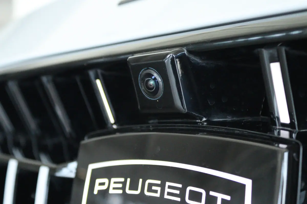 1.6 Plug-in Hybrid 195 GT | Adapt. Cruise | Focal Audio | Schuifdak | 360 Camera | Elektr. klep | Keyless | Carplay | Navi | Climate | MATRIX | 18 Inch | Standkachel