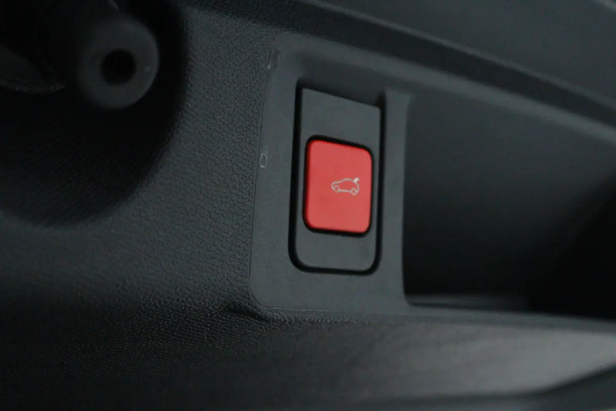 1.6 Plug-in Hybrid 195 GT | Adapt. Cruise | Focal Audio | Schuifdak | 360 Camera | Elektr. klep | Keyless | Carplay | Navi | Climate | MATRIX | 18 Inch | Standkachel