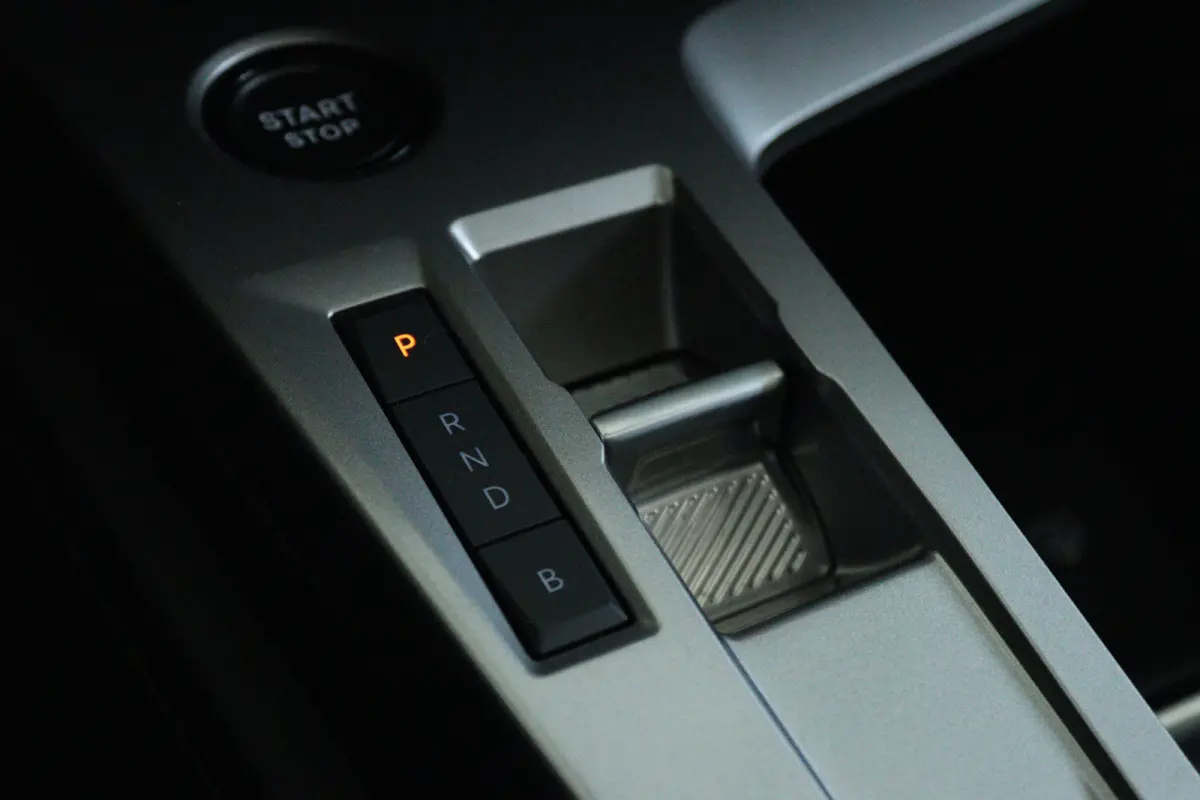 1.6 Plug-in Hybrid 195 GT | Adapt. Cruise | Focal Audio | Schuifdak | 360 Camera | Elektr. klep | Keyless | Carplay | Navi | Climate | MATRIX | 18 Inch | Standkachel