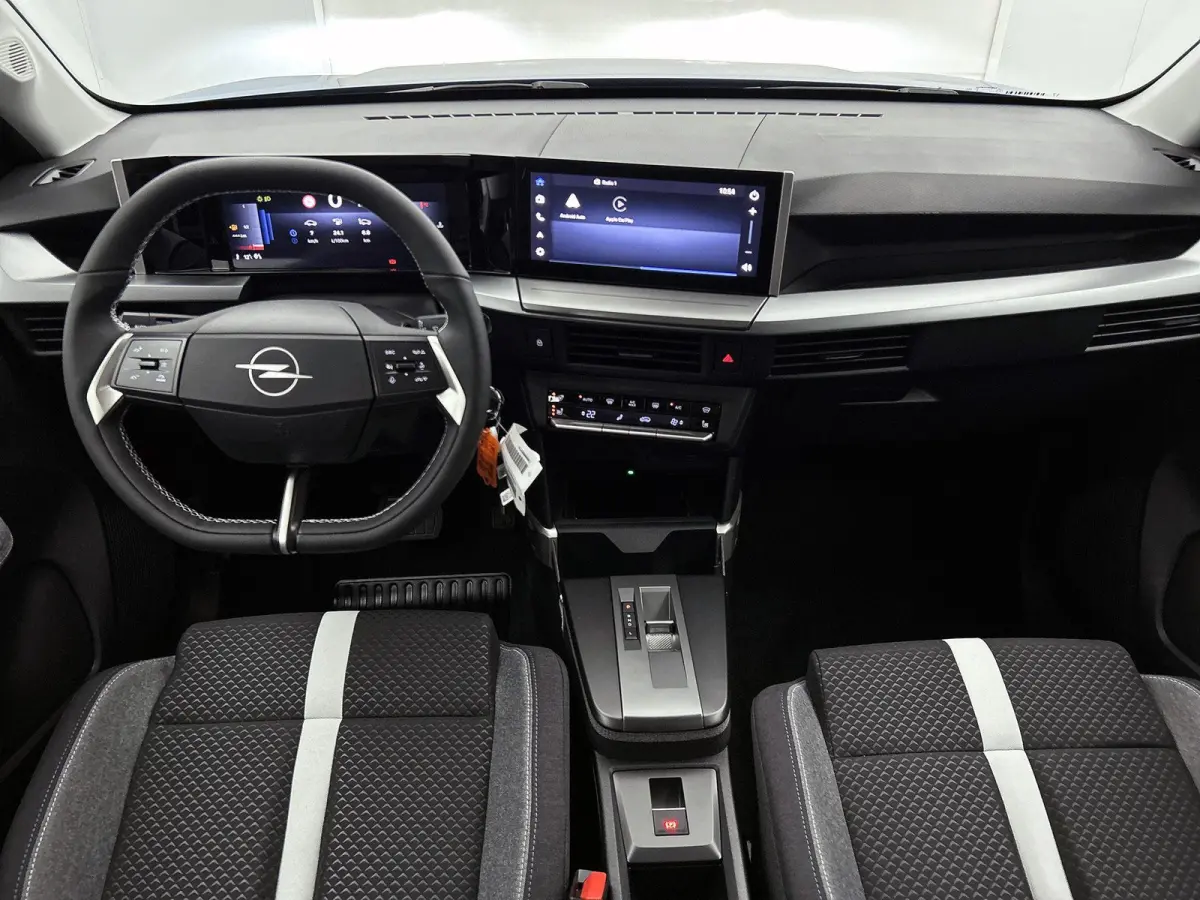 1.2 Turbo Hybrid GS 7p. Navigatie | Camera | Stuur + Stoelverwarming |