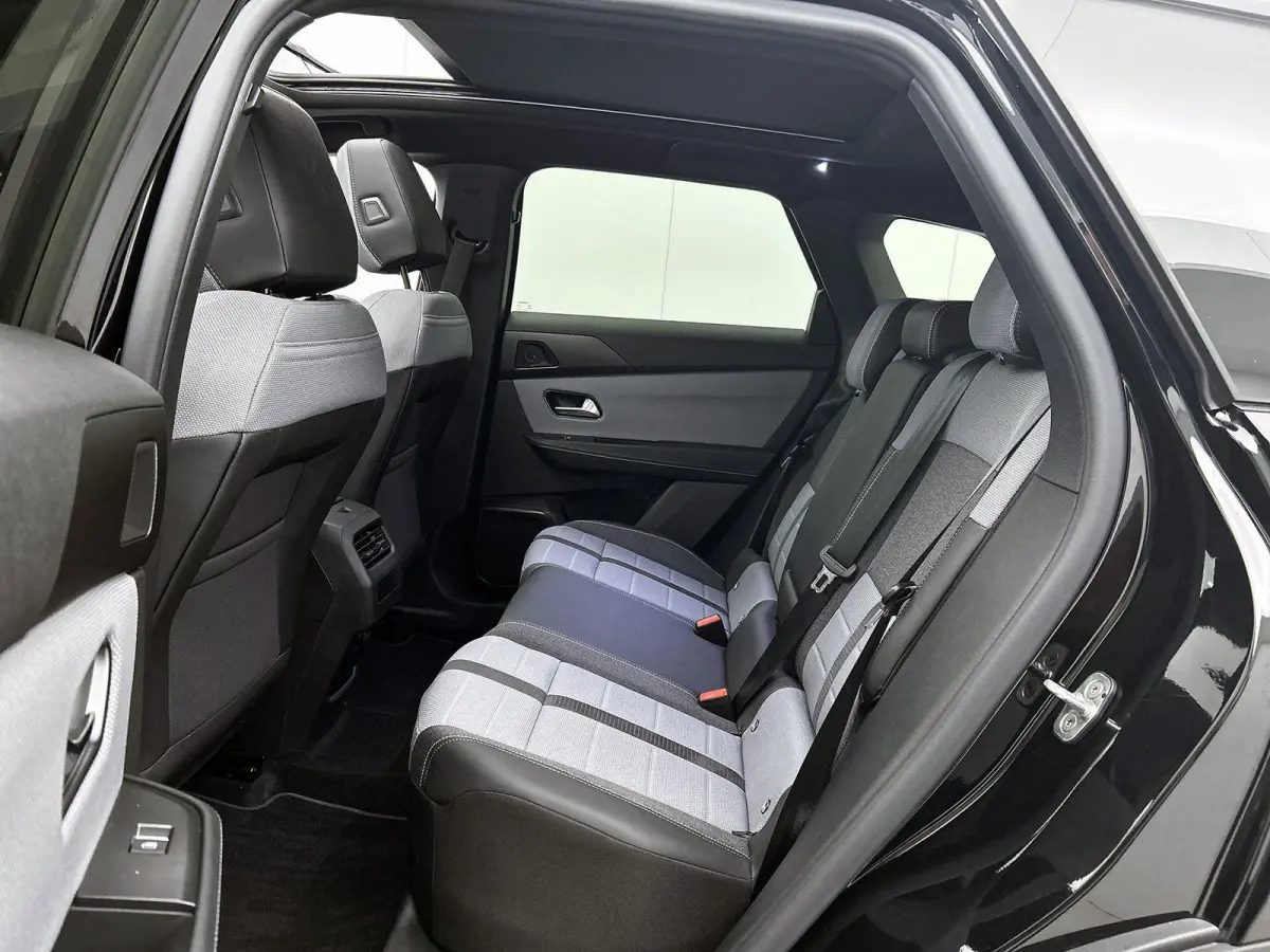 1.2 Turbo Hybrid GS | 145pk | 12.000km! | Navigatie | Camera |