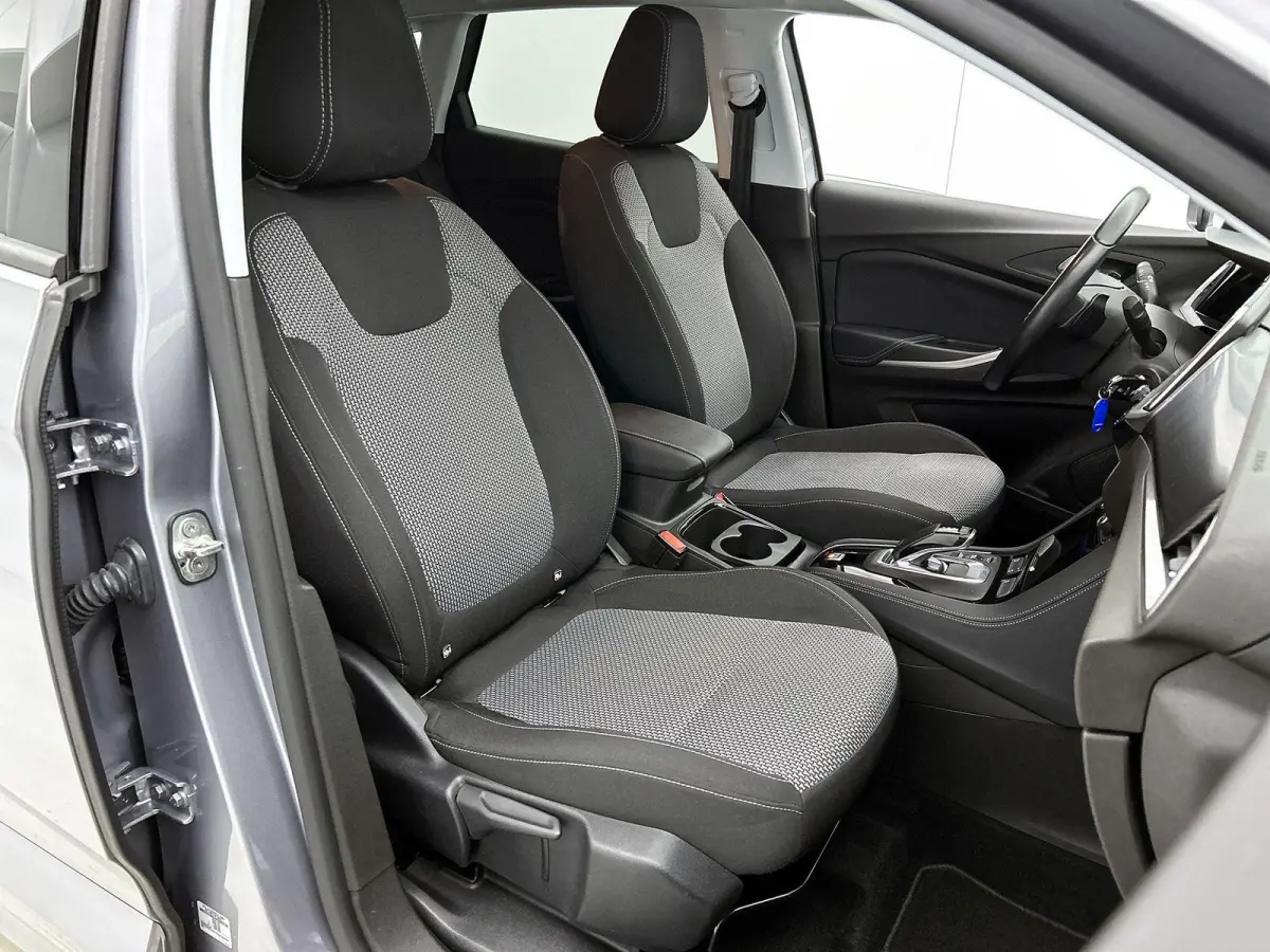 1.2 Turbo Business Edition | Navigatie | Parkeersensoren | Climate control | 18" Lichtmetalen velgen