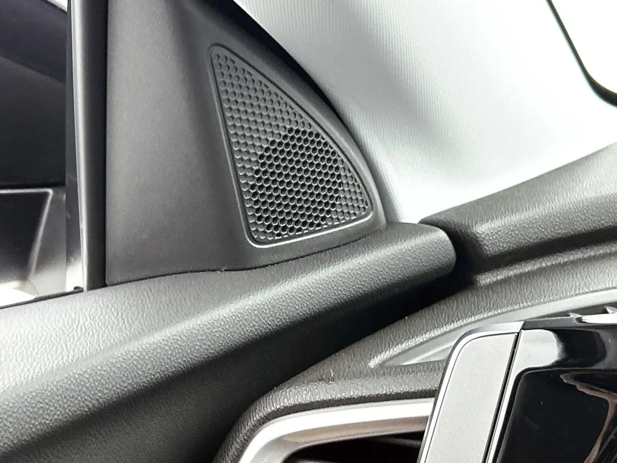 1.2 Turbo Business Edition | Navigatie | Parkeersensoren | Climate control | 18" Lichtmetalen velgen