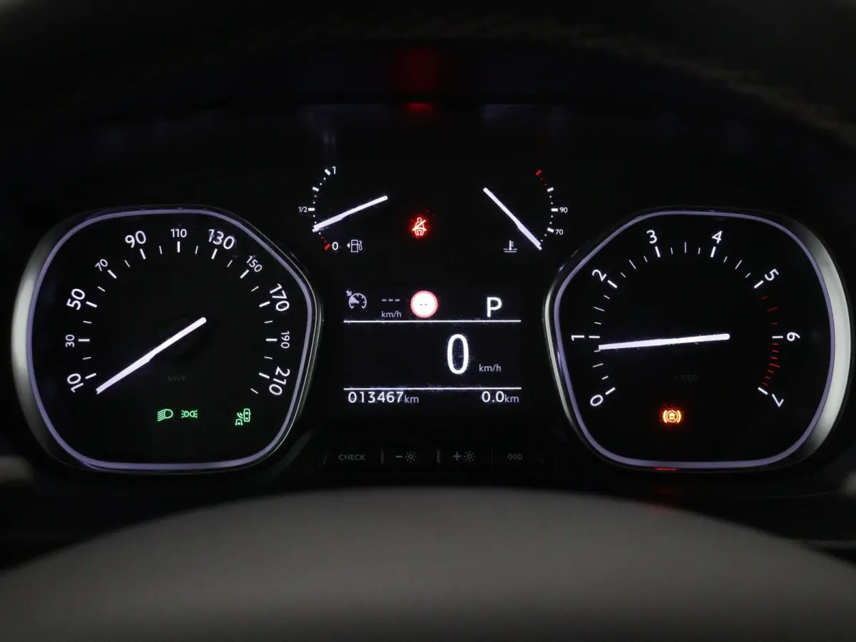 2.0 Diesel 145 S&S L2 | Automaat | Airco | Trekhaak | Camera | DEMO SALE |