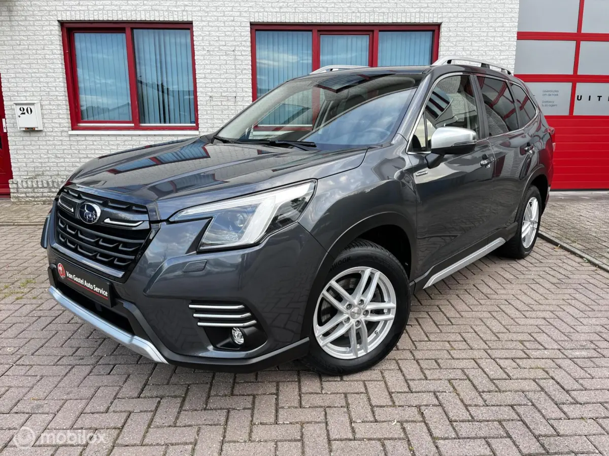 Subaru Forester 2024 Benzine Automatisch leasen
