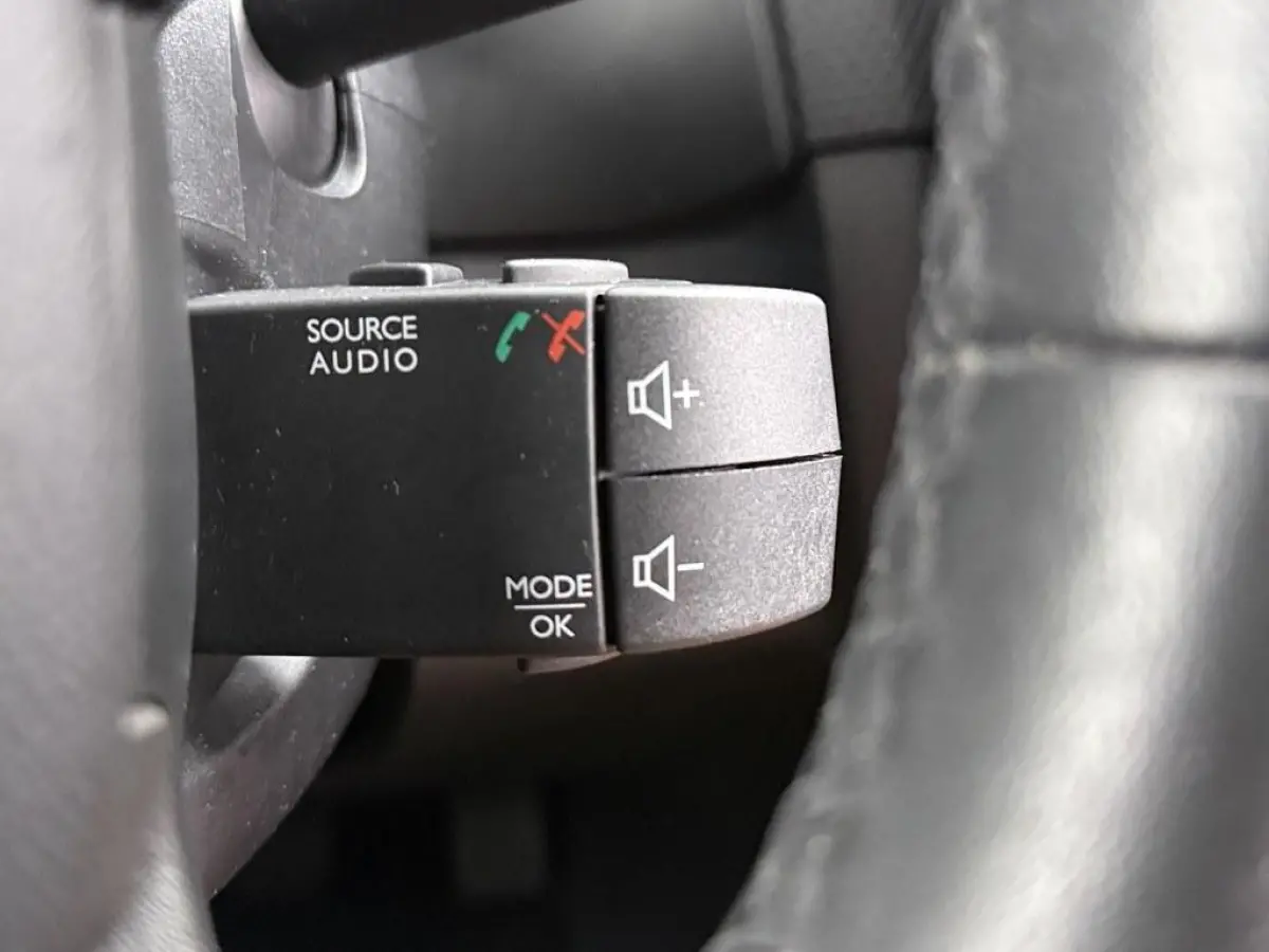 0.9 TCe Limited Airco/Nav/Lmv/Cruise/Dakrail