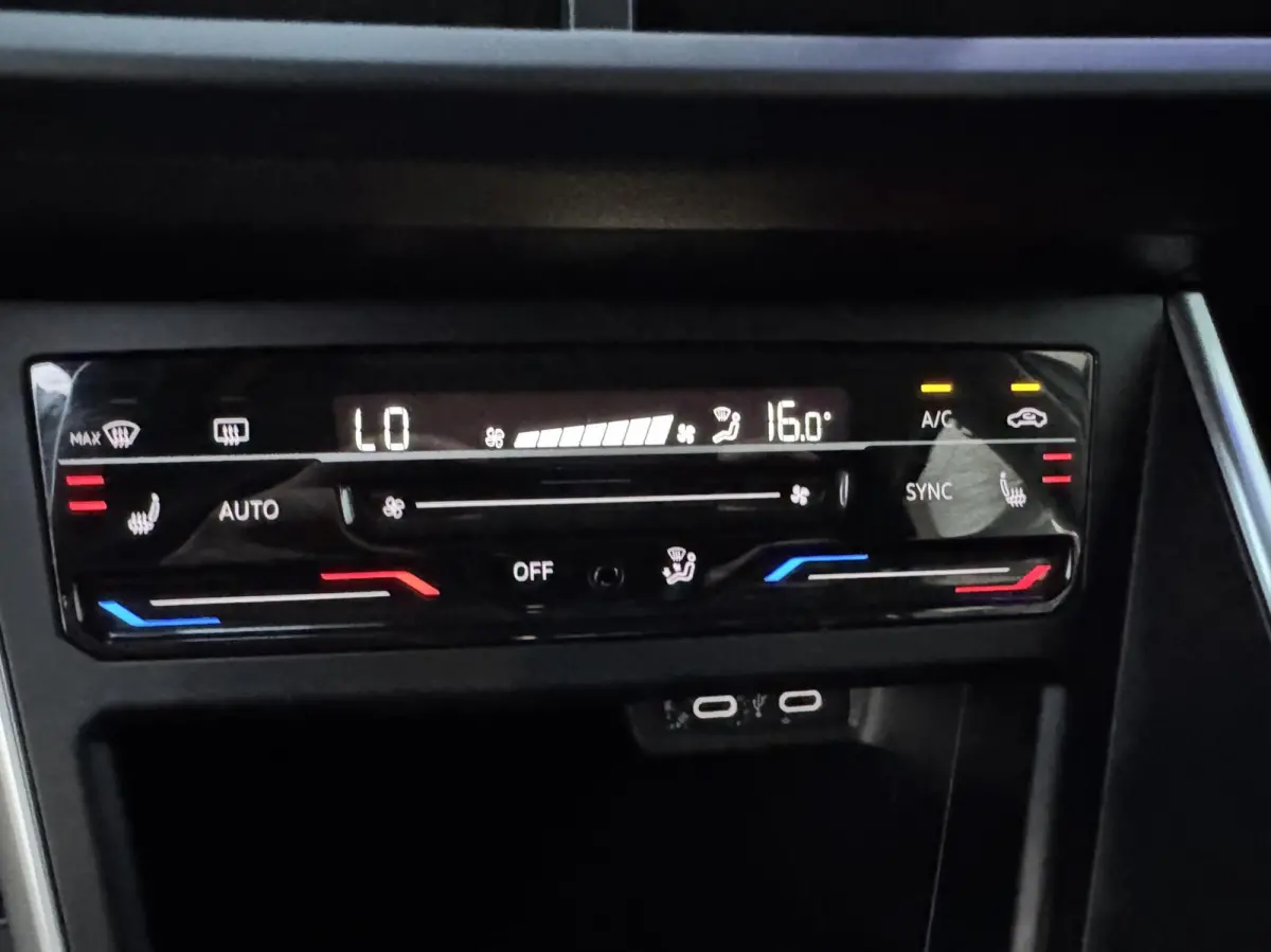1.0 TSI Life DSG Navi Camera LaneAssist Garantie Stlvw