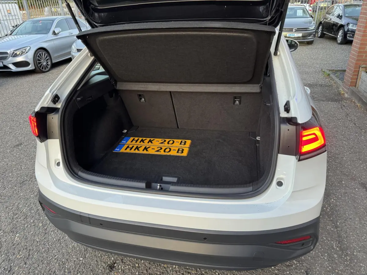 1.0 TSI Life DSG Navi Camera LaneAssist Garantie Stlvw