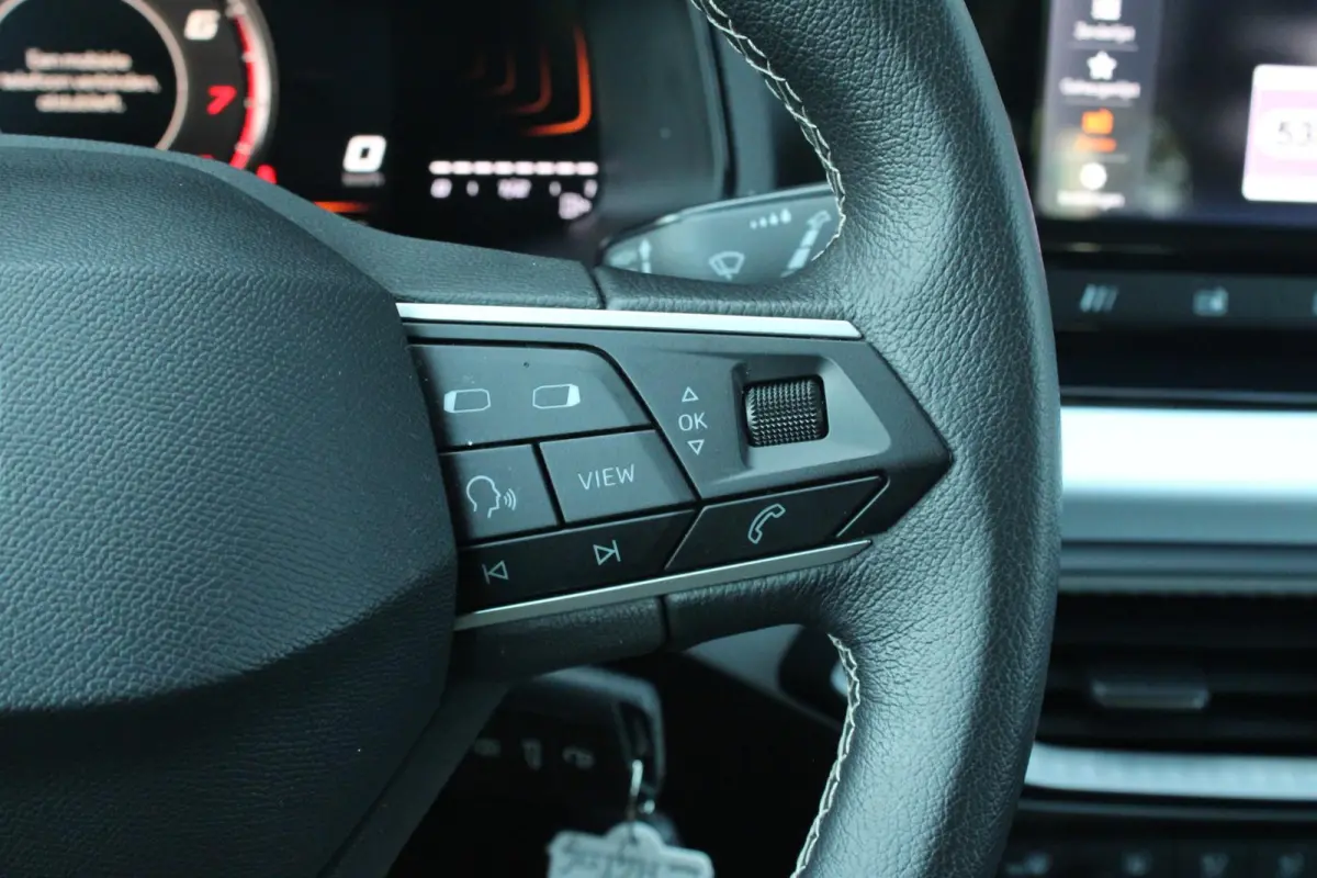 1.0 EcoTSI 95pk Style | Airco Automatisch | Parkeersensoren | Apple CarPlay/ Android Auto | Cruise Control