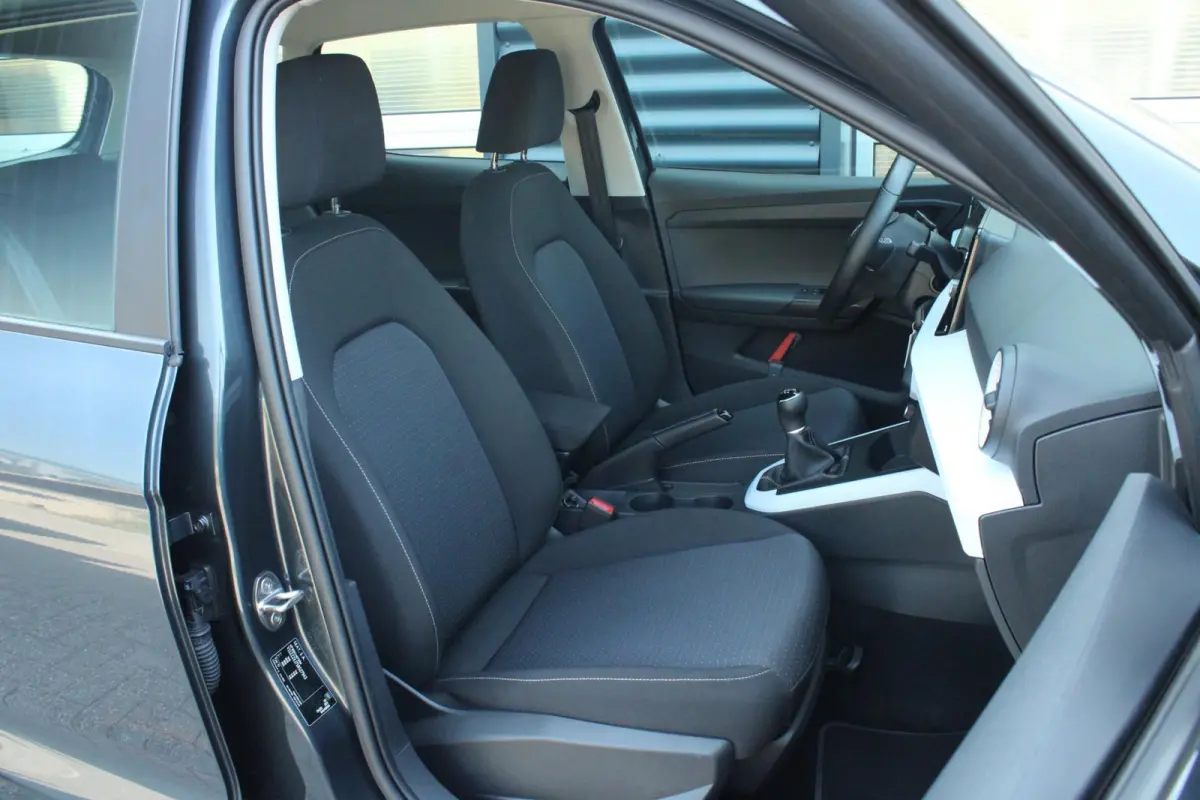 1.0 EcoTSI 95pk Style | Airco Automatisch | Parkeersensoren | Apple CarPlay/ Android Auto | Cruise Control
