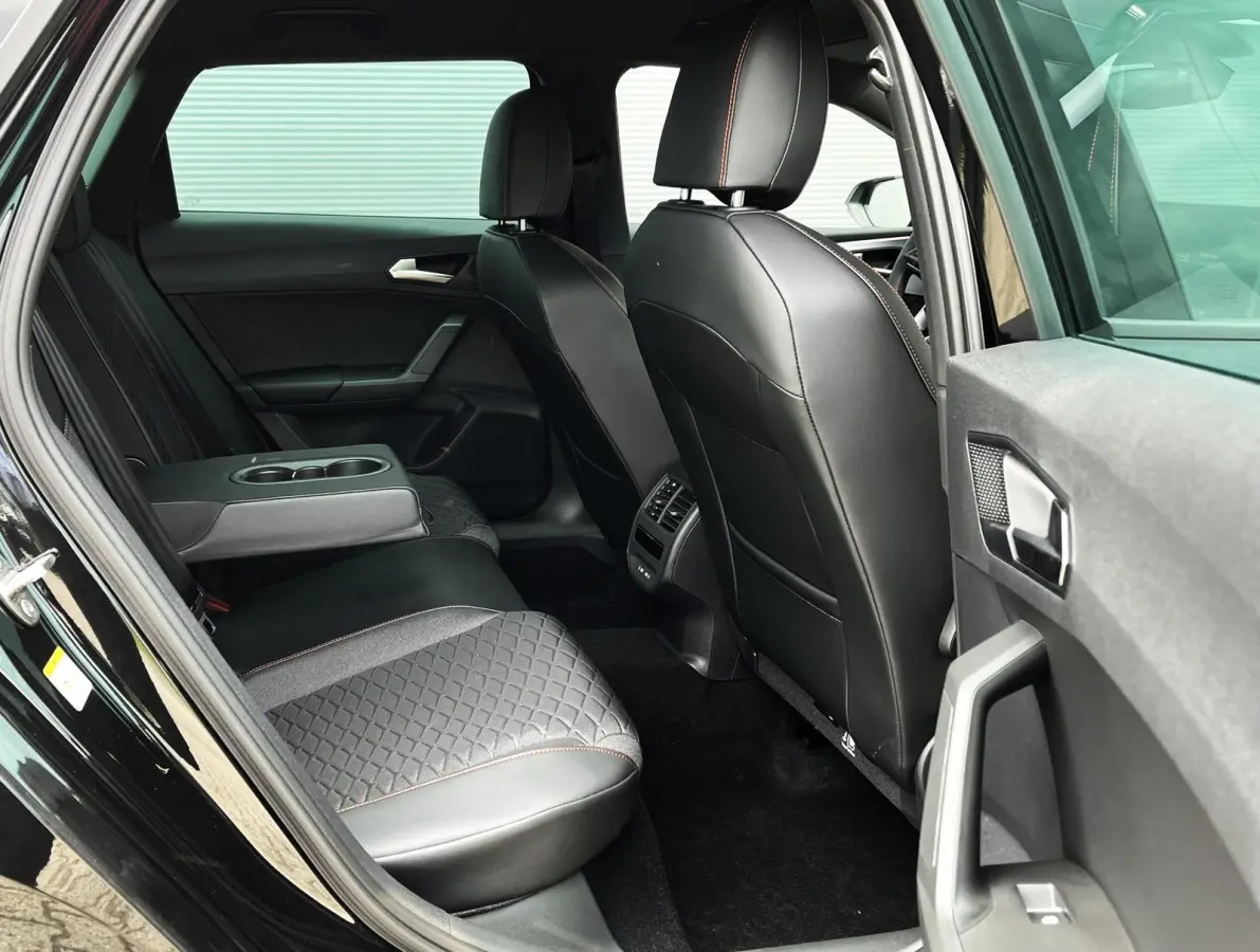 1.5 TSI 204pk DSG e-Hybrid FR Business | Trekhaak Uitklapbaar | Velgen 17''