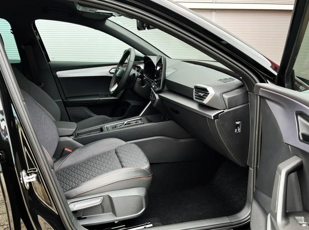 1.5 TSI 204pk DSG e-Hybrid FR Business | Trekhaak Uitklapbaar | Velgen 17''