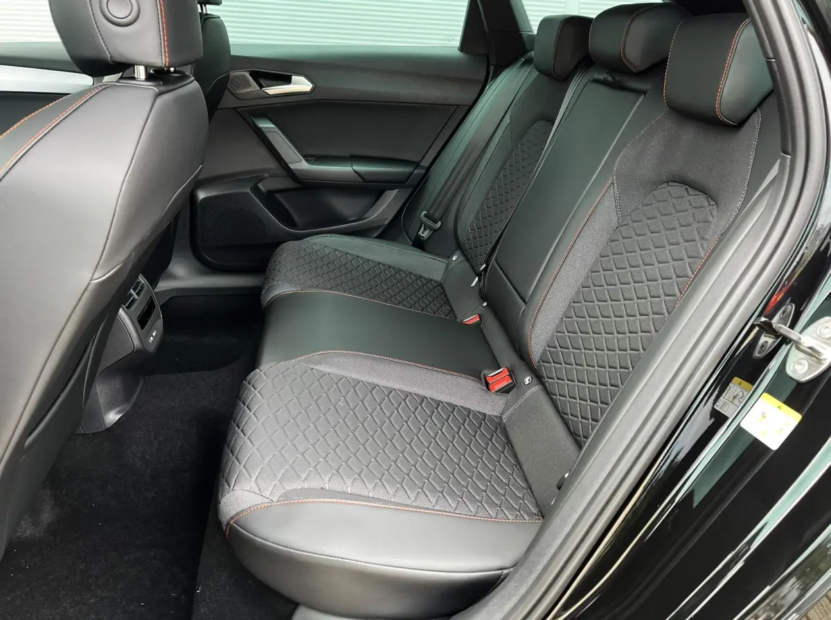 1.5 TSI 204pk DSG e-Hybrid FR Business | Trekhaak Uitklapbaar | Velgen 17''