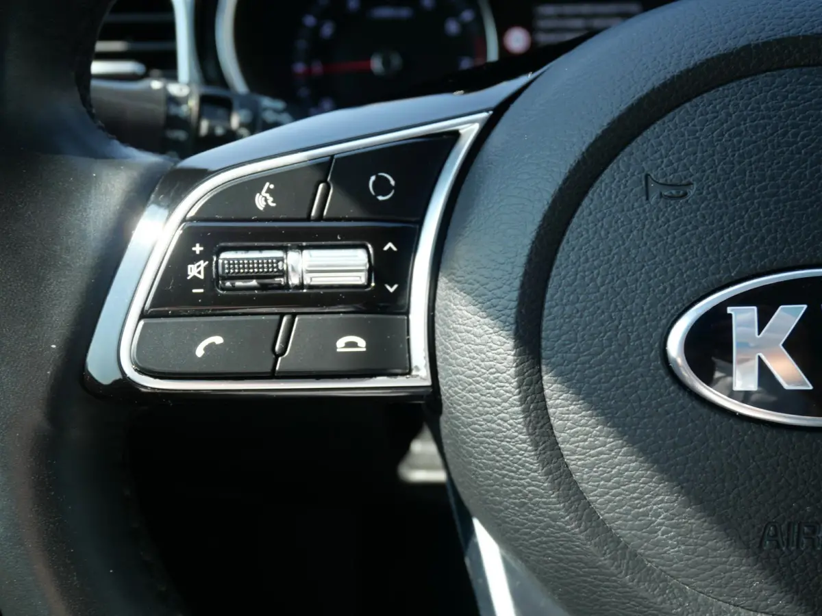 1.0 T-GDi DynamicPlusLine | Automaat | Cruise | Clima | Carplay | Camera | Keyless | Navi | Stoel-stuurverwarming |