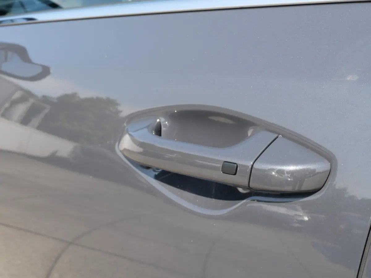 1.0 T-GDi DynamicPlusLine | Automaat | Cruise | Clima | Carplay | Camera | Keyless | Navi | Stoel-stuurverwarming |