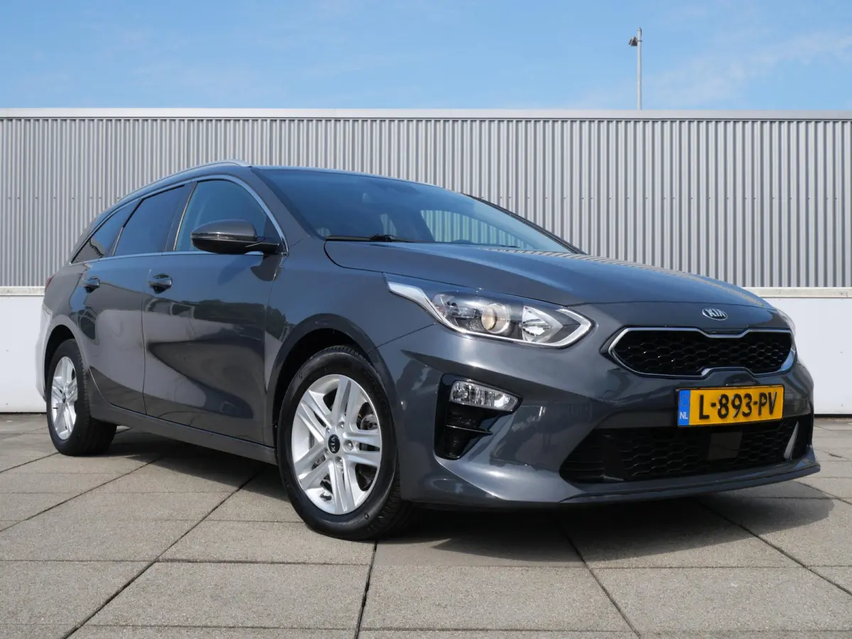 1.0 T-GDi DynamicPlusLine | Automaat | Cruise | Clima | Carplay | Camera | Keyless | Navi | Stoel-stuurverwarming |