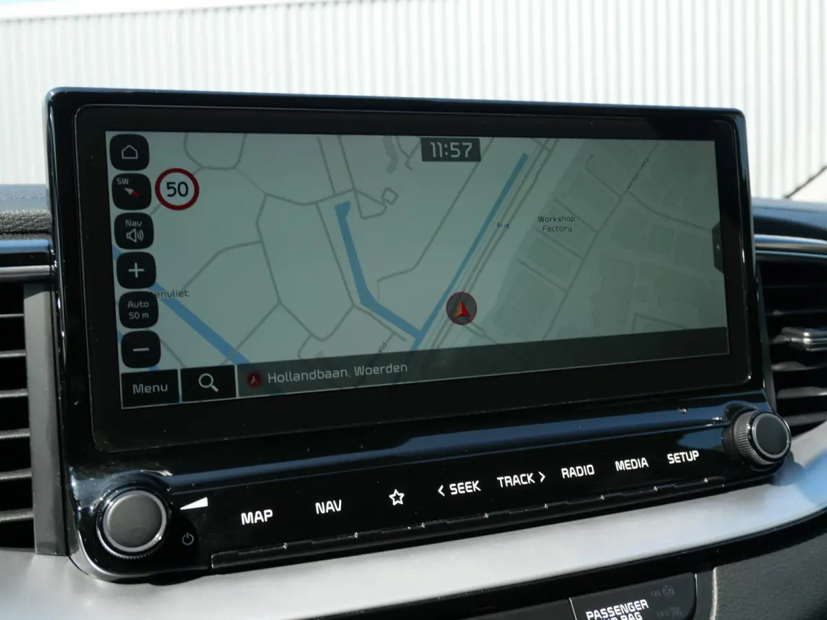 1.0 T-GDi DynamicPlusLine | Automaat | Cruise | Clima | Carplay | Camera | Keyless | Navi | Stoel-stuurverwarming |