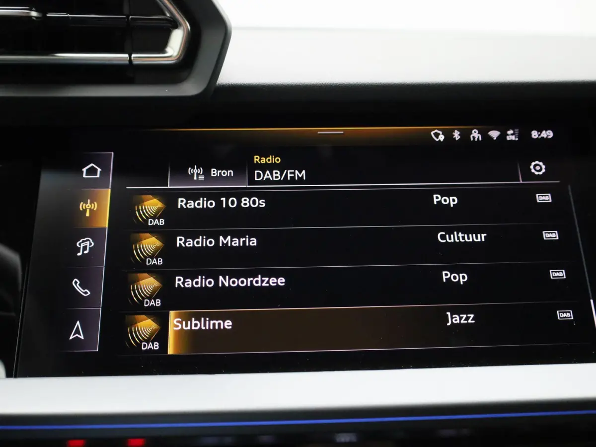 40 TFSI e S edition 204 PK | Adaptive cruise control | Achteruitrijcamera | Stoelverwarming | Climate control | Navigatie | Optiekpakket zwart plus | SONOS | Smartphone interface | Lichtmeta