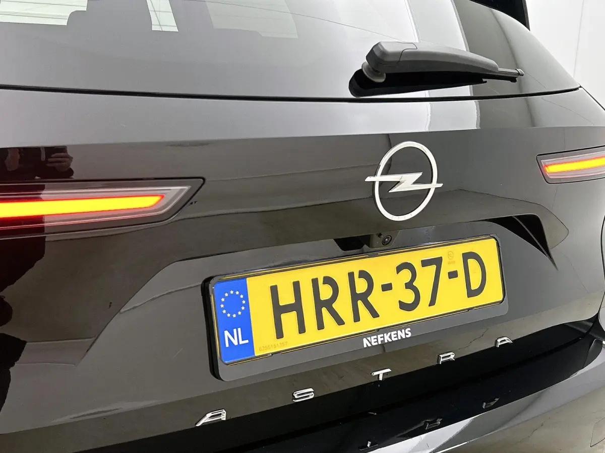 1.2 Business Edition 110pk | Navigatie | Adaptieve Cruise Control | Camera | LED | Keyless Entry/Start | Stoelverwarming | Apple Carplay/Android Auto |