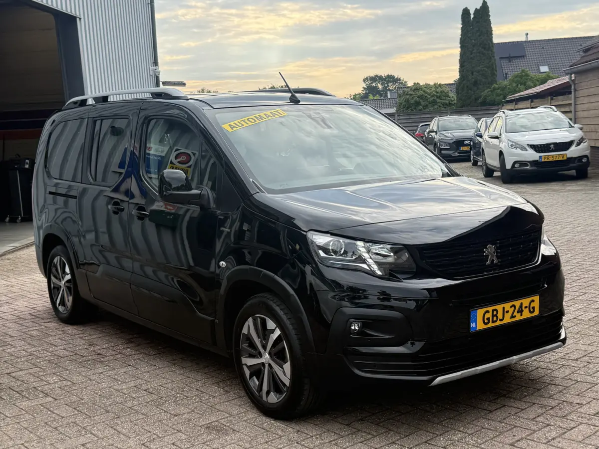 Long - 2 pers. Mini-Camper. 1.2 Puretech Long GT-Line | UNIEK! | AUTOMAAT | TREKHAAK | CAMERA | CRUISE |