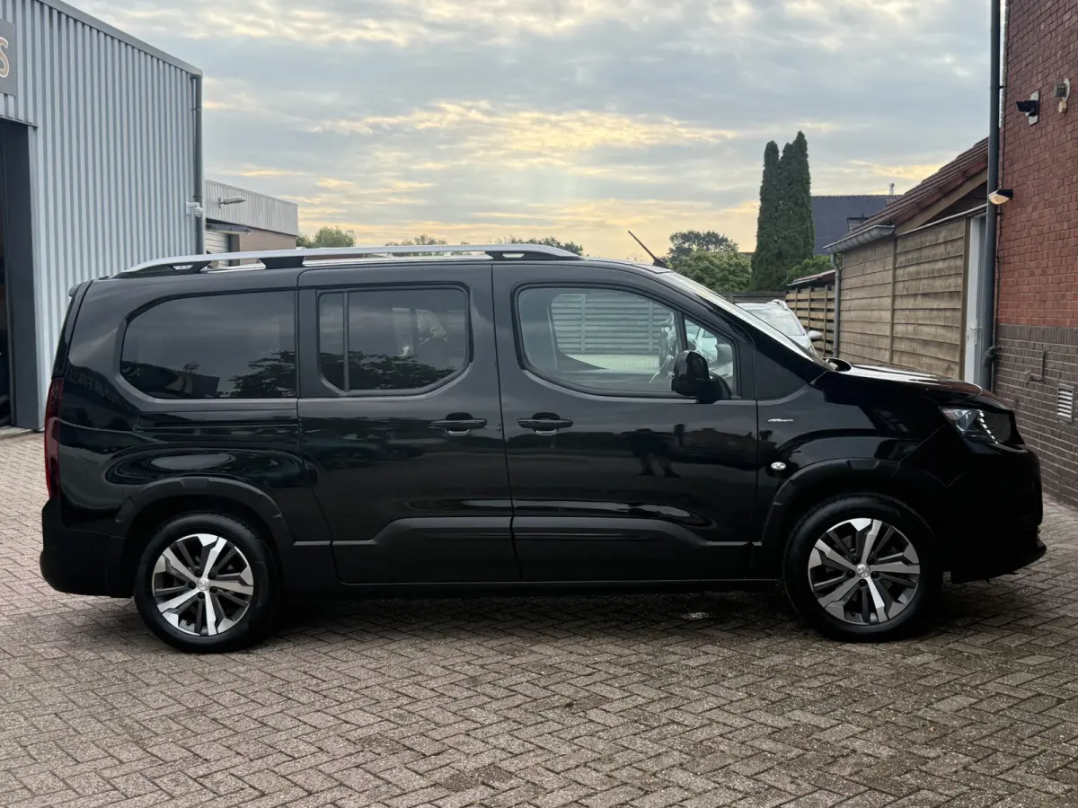Long - 2 pers. Mini-Camper. 1.2 Puretech Long GT-Line | UNIEK! | AUTOMAAT | TREKHAAK | CAMERA | CRUISE |